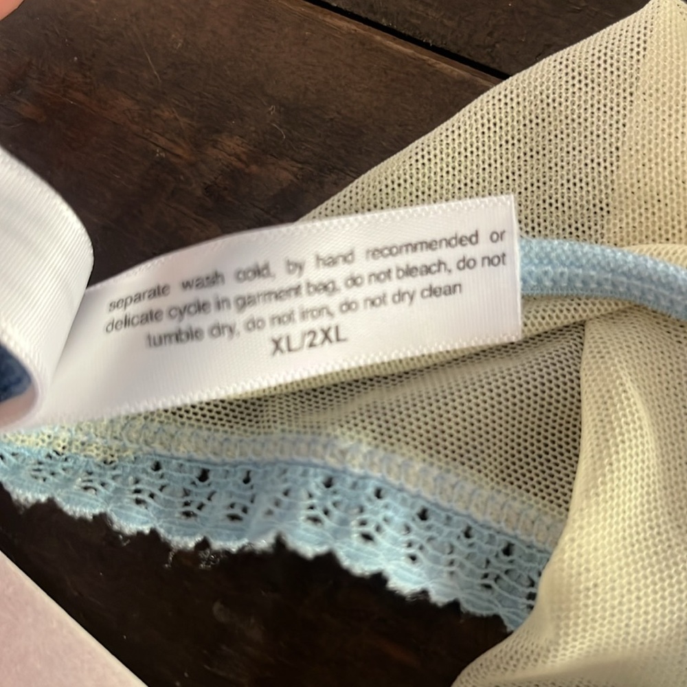 Uye Surana New York Butterfly Dreams Garter Belt - Picture 6 of 10